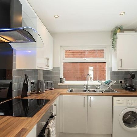 Cozy Townhouse, Walking Distance To Belfast City Dış mekan fotoğraf